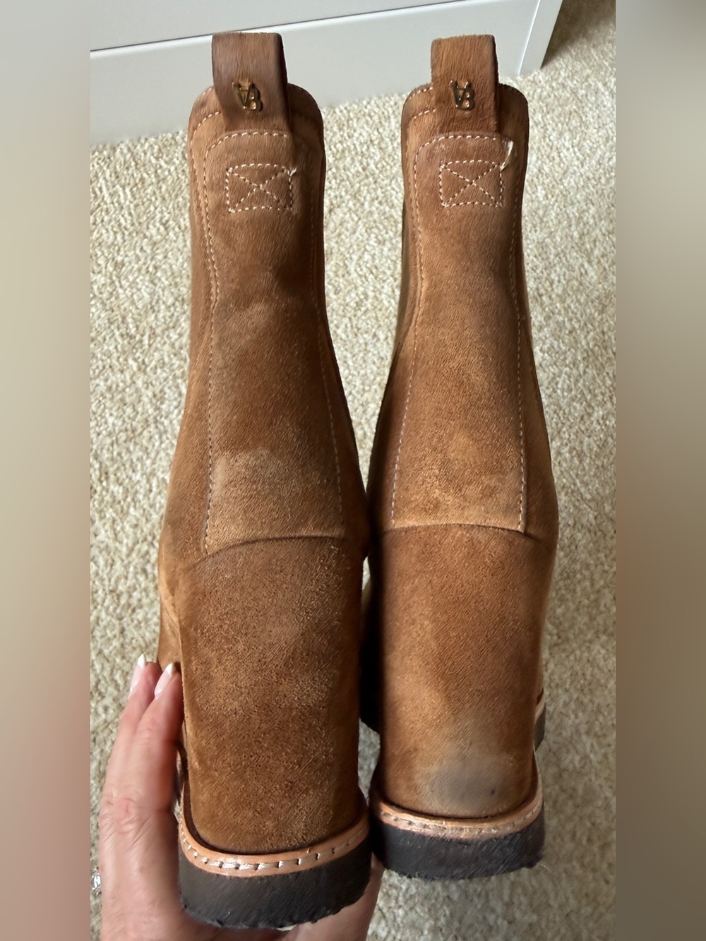 VERONICA BEARD AARI-2 Water-Repellent Wedge Chelsea Boots Suede Hazelwood Size 8 - Picture 14 of 15